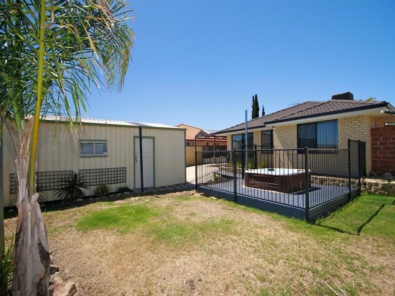 35 Mitra Loop, Beechboro WA 6063