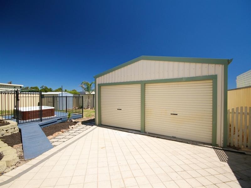 35 Mitra Loop, Beechboro WA 6063