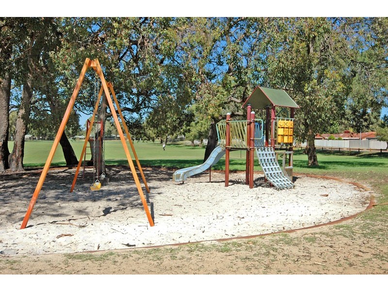 33A Maguire Avenue, Beechboro WA 6063