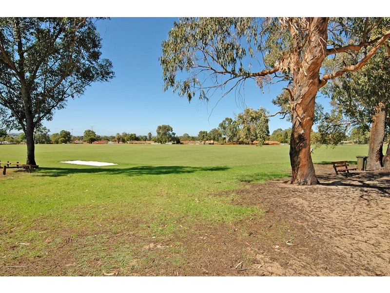 33A Maguire Avenue, Beechboro WA 6063