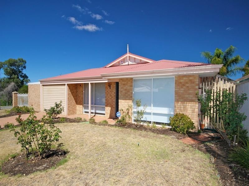 9 Pikes Close, Caversham WA 6055