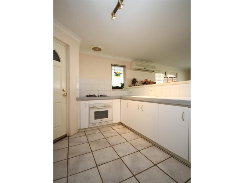 9 Pikes Close, Caversham WA 6055