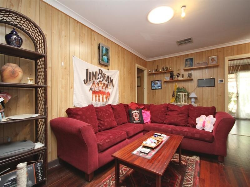 27 Arbon Way, Lockridge WA 6054