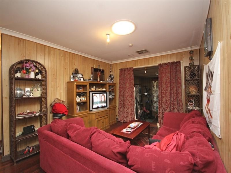 27 Arbon Way, Lockridge WA 6054