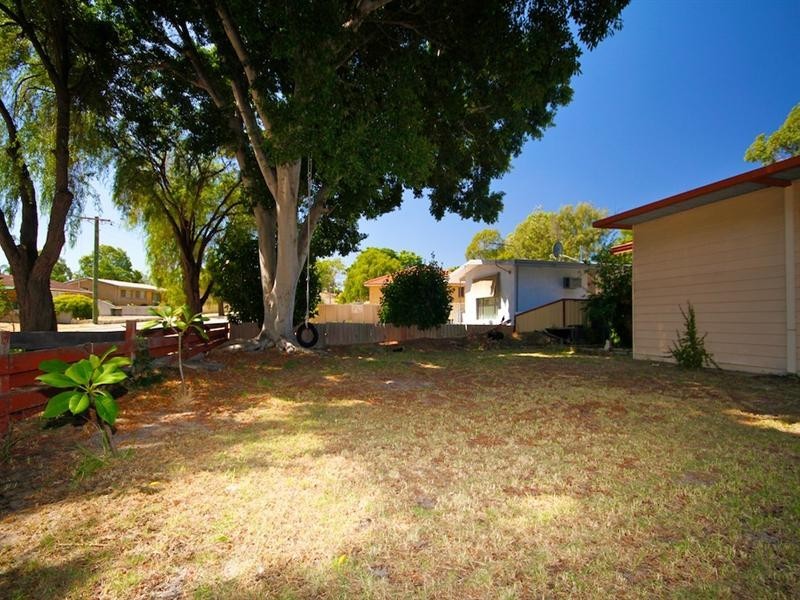 27 Arbon Way, Lockridge WA 6054