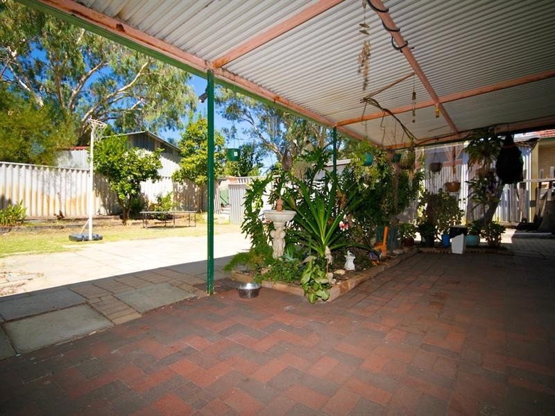 27 Arbon Way, Lockridge WA 6054