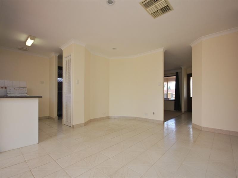 12 Cocos Grove, Kiara WA 6054