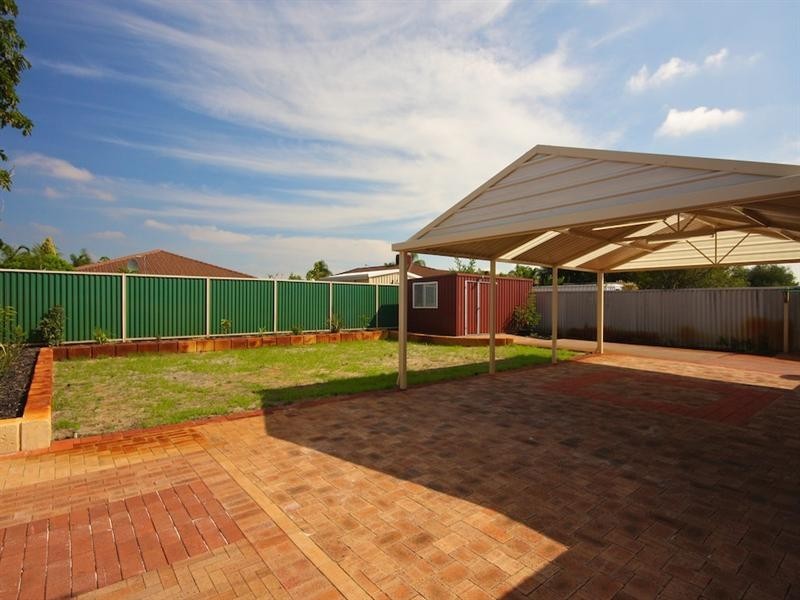 12 Cocos Grove, Kiara WA 6054