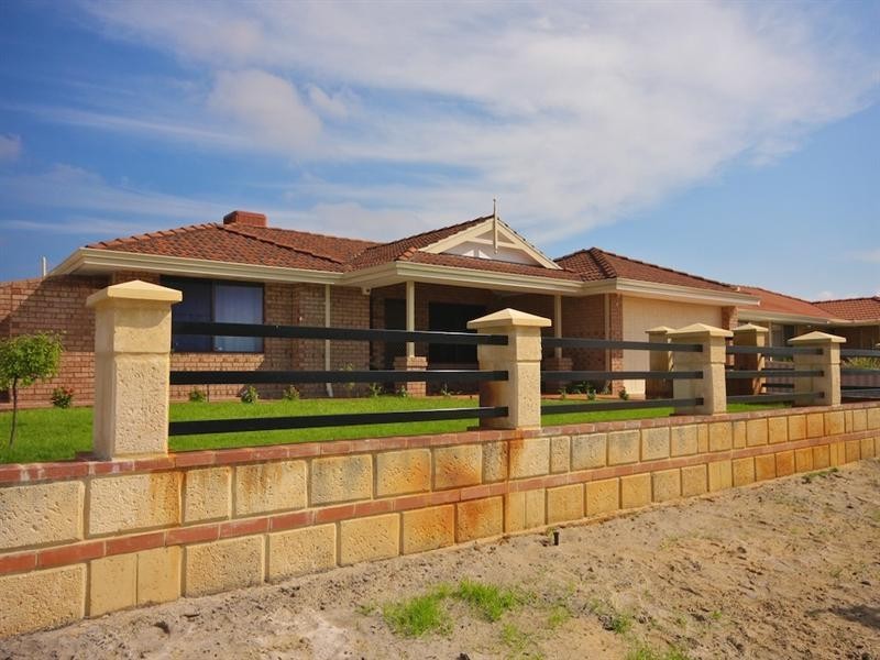 12 Cocos Grove, Kiara WA 6054