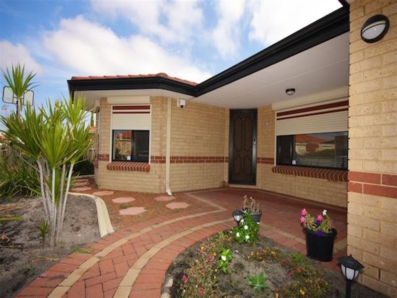 6 Tallow Way, Beechboro WA 6063