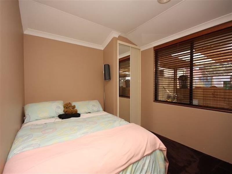 6 Tallow Way, Beechboro WA 6063