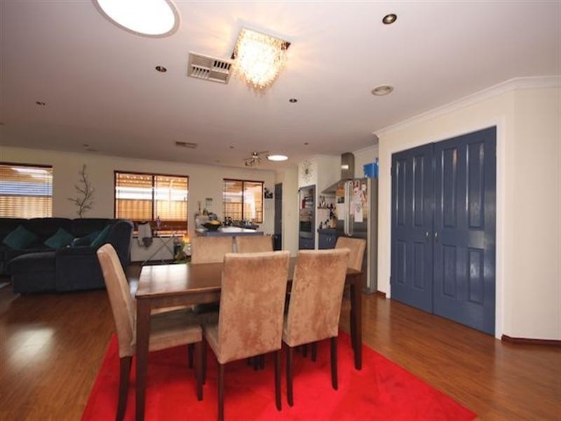 6 Tallow Way, Beechboro WA 6063