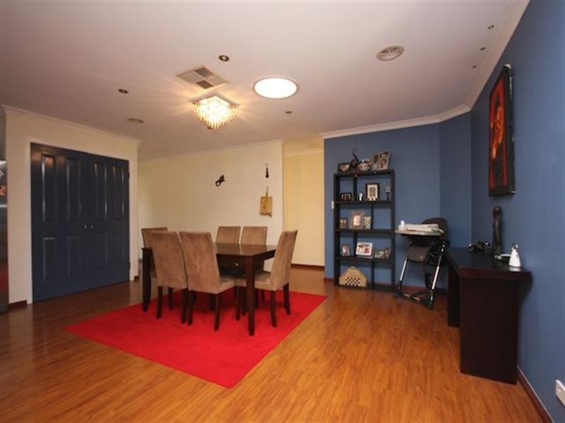 6 Tallow Way, Beechboro WA 6063