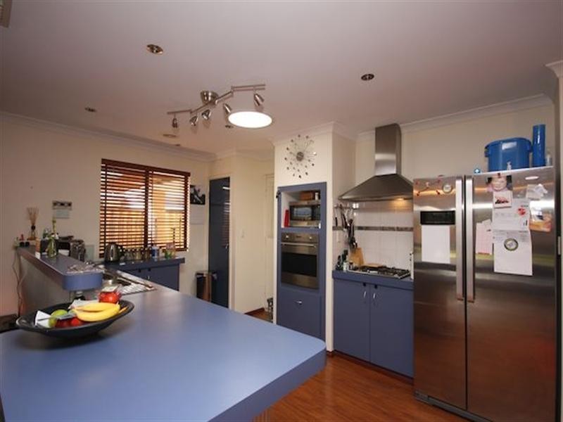 6 Tallow Way, Beechboro WA 6063