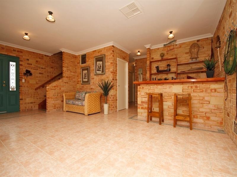 11 Sceptre Court, Two Rocks WA 6037