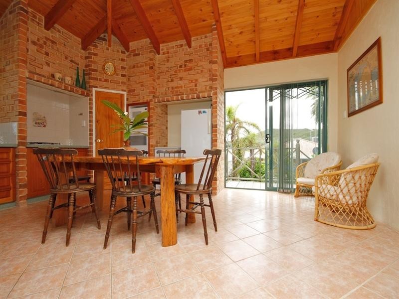 11 Sceptre Court, Two Rocks WA 6037