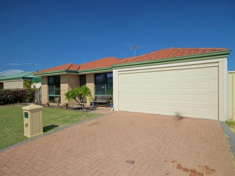 60 Lombardy Crescent, Caversham WA 6055