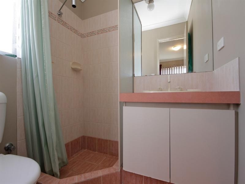 60 Lombardy Crescent, Caversham WA 6055