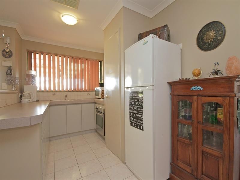 60 Lombardy Crescent, Caversham WA 6055