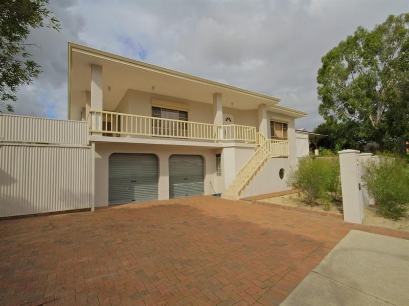 12 Elsfield Way, Bassendean WA 6054