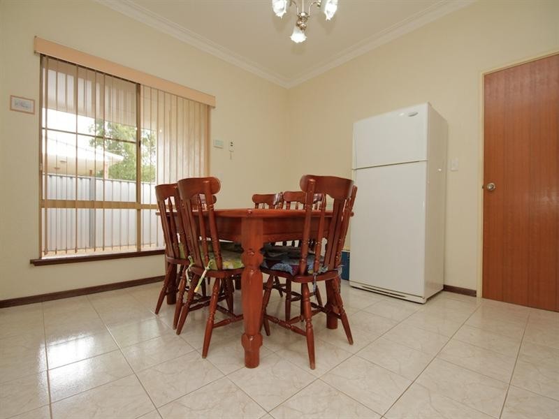 12 Elsfield Way, Bassendean WA 6054