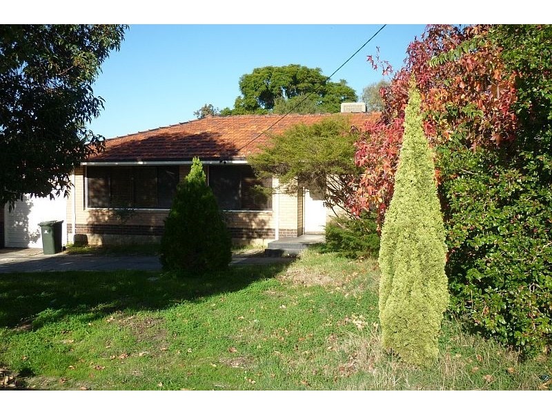 32 Oliver Street, Dianella WA 6059