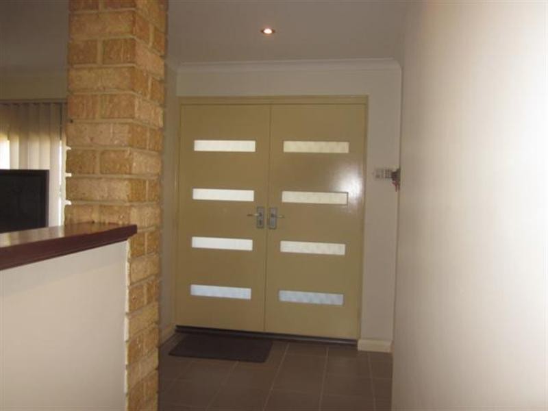 121 Bluegum Road, Beechboro WA 6063