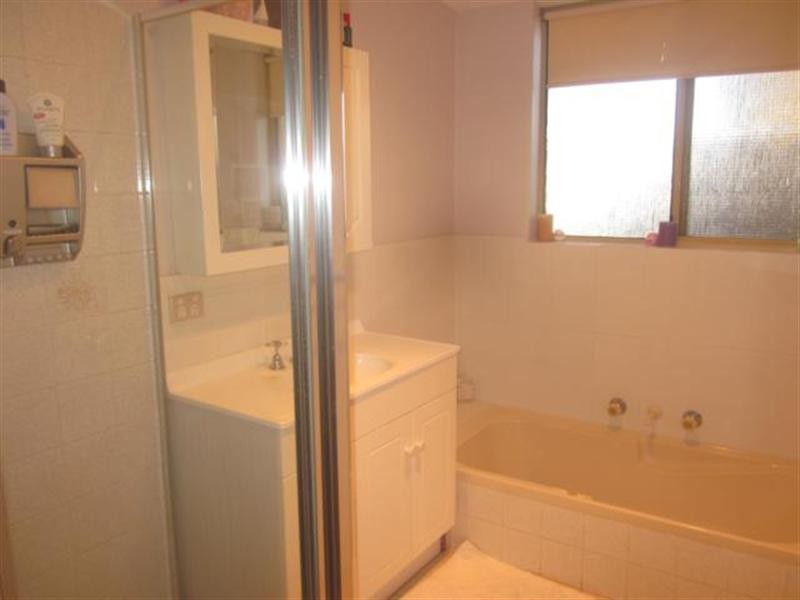 121 Bluegum Road, Beechboro WA 6063