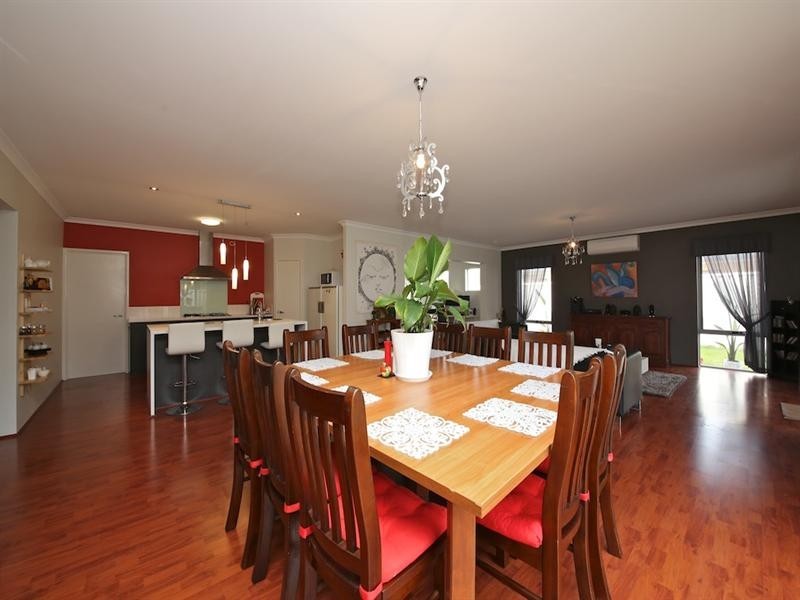 19 Driftwood Way, Beechboro WA 6063