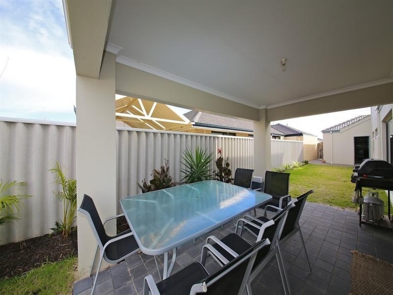 19 Driftwood Way, Beechboro WA 6063