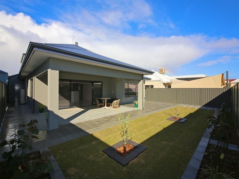 3 Monticello Meander, Landsdale WA 6065