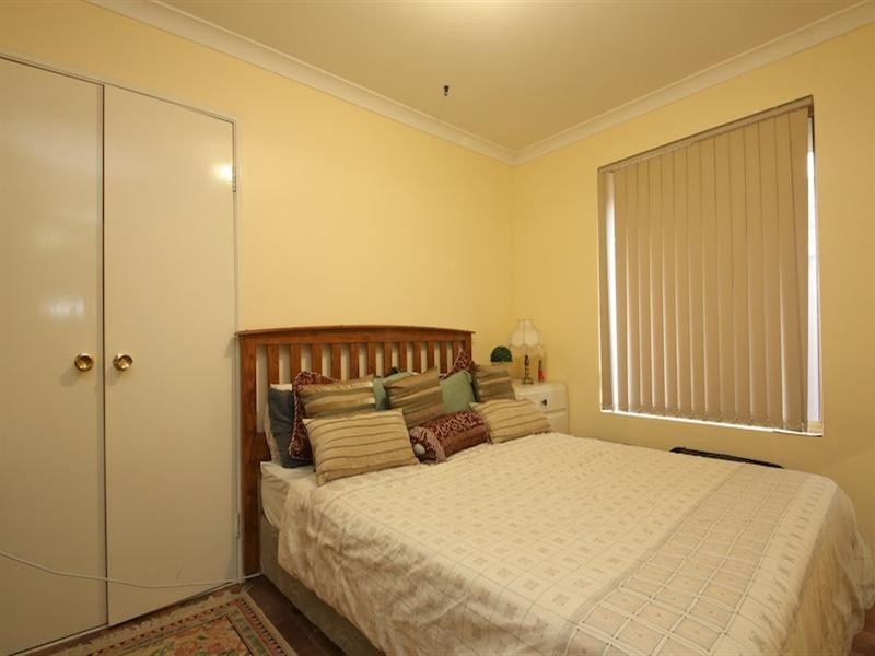 70 Bottlebrush Drive, Kiara WA 6054