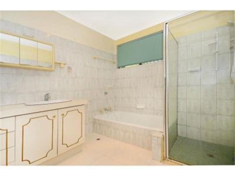 4 Thake Court, Koondoola WA 6064