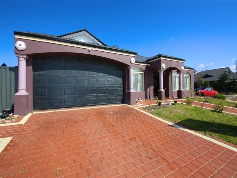 11 Edgecombe Pass, Aveley WA 6069