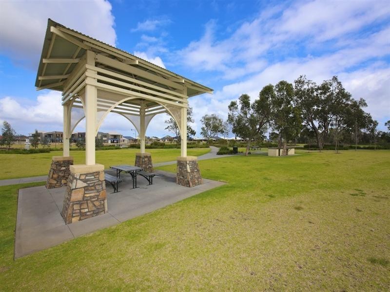 11 Edgecombe Pass, Aveley WA 6069