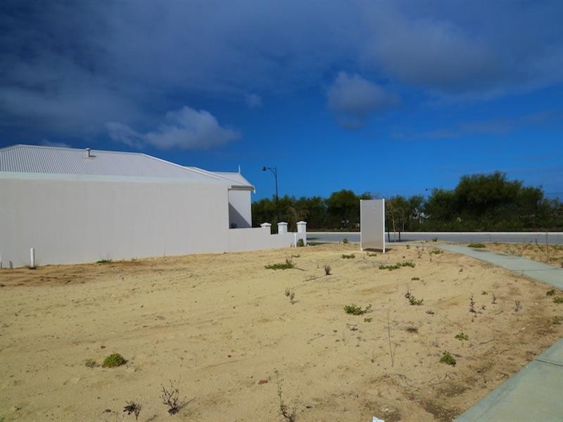 25 Fintona Crescent, Butler WA 6036