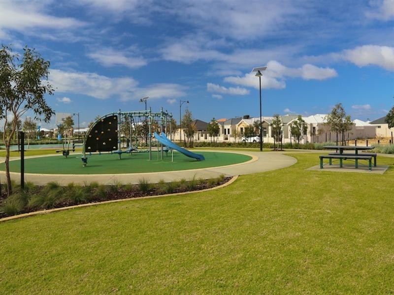 25 Fintona Crescent, Butler WA 6036