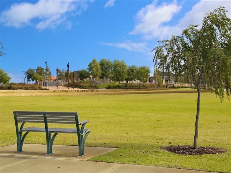 25 Fintona Crescent, Butler WA 6036