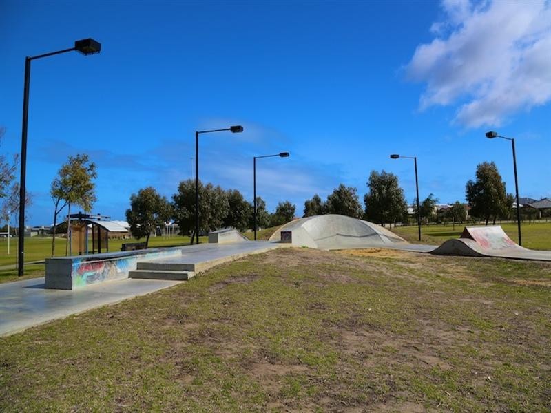 25 Fintona Crescent, Butler WA 6036