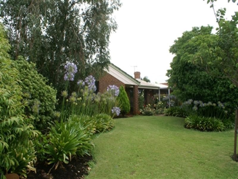 10 Thorburn Avenue, Beechboro WA 6063