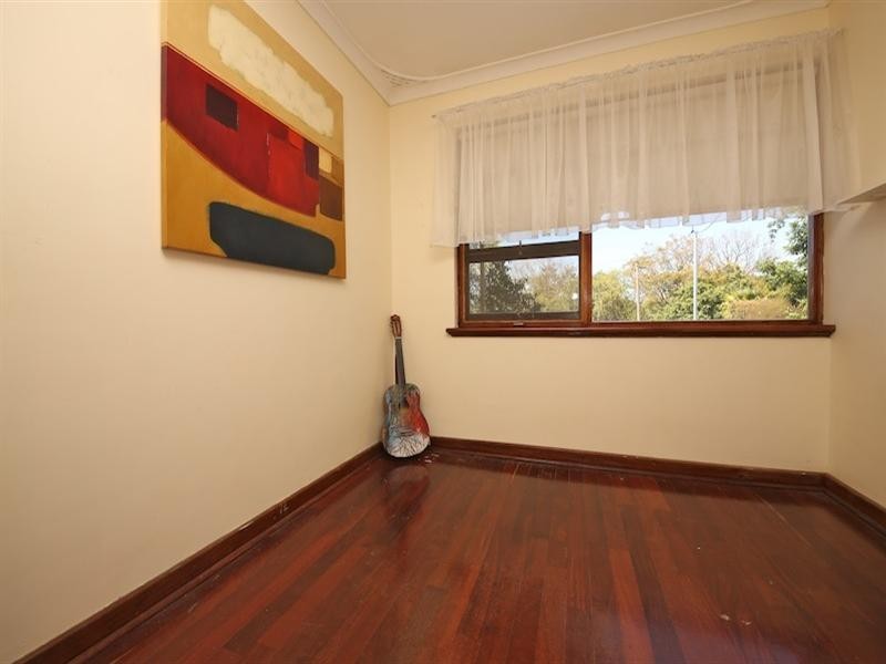 30 Schofield Street, Eden Hill WA 6054