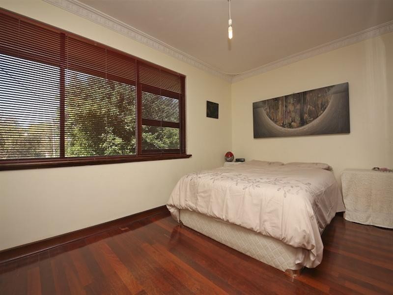 30 Schofield Street, Eden Hill WA 6054