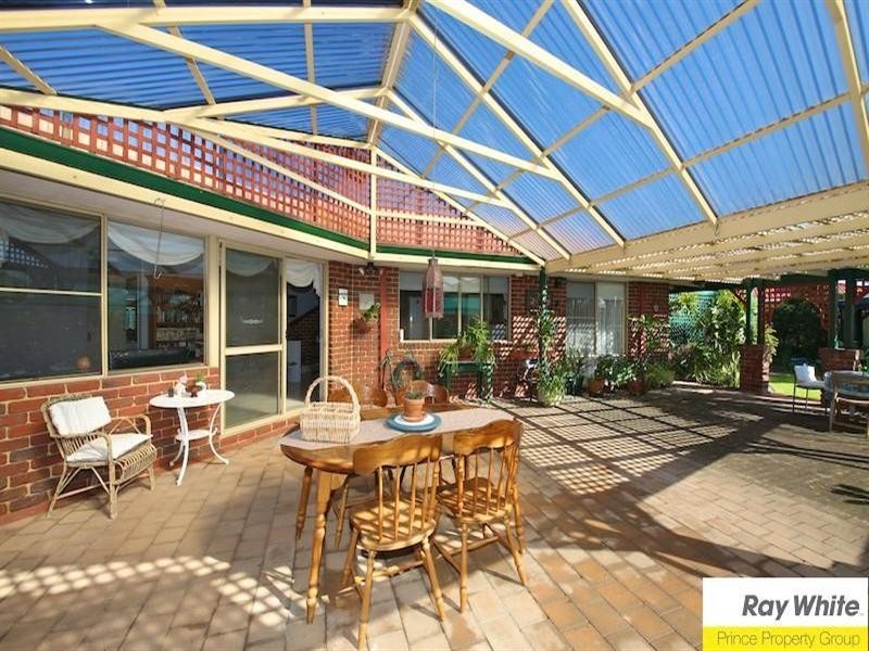 5 Don Close, Beechboro WA 6063