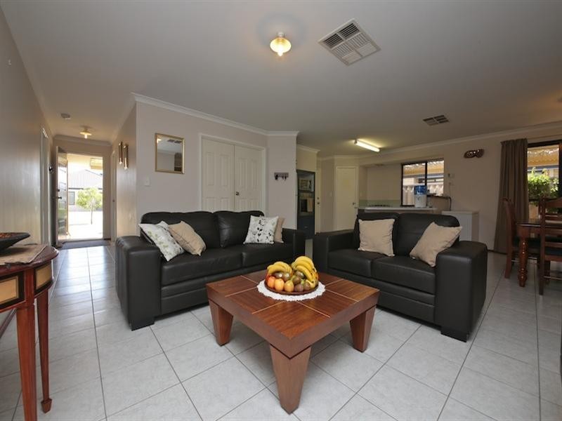 23 Driftwood Way, Beechboro WA 6063