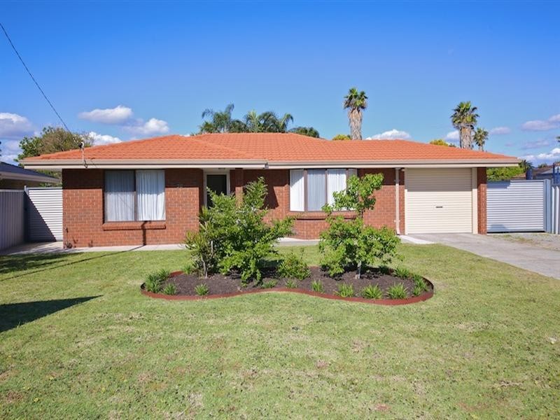 28 Columbia Way, Beechboro WA 6063