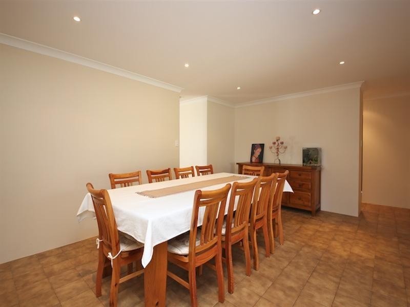 28 Columbia Way, Beechboro WA 6063