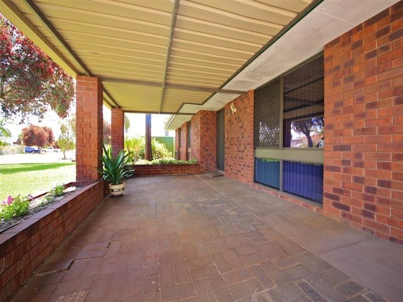 8 Hope Street, Beechboro WA 6063