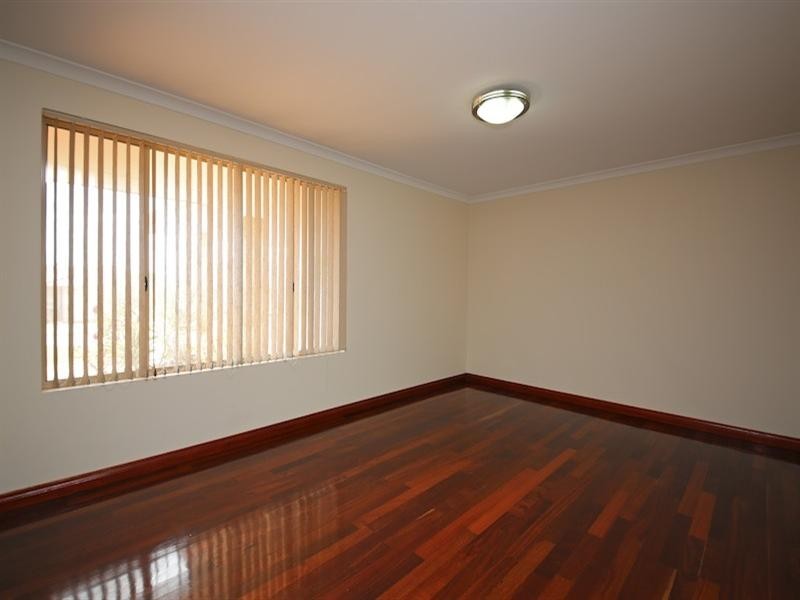 17 Penlea Glade, Kiara WA 6054