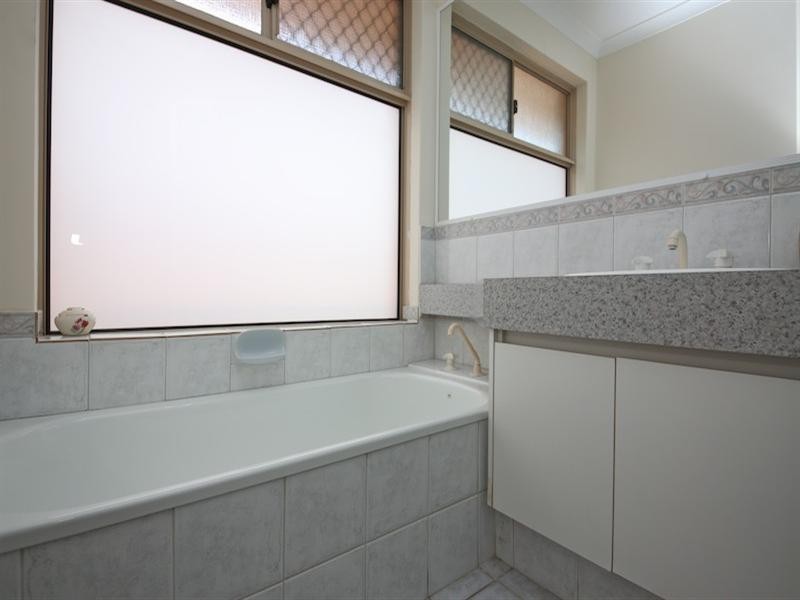 17 Penlea Glade, Kiara WA 6054