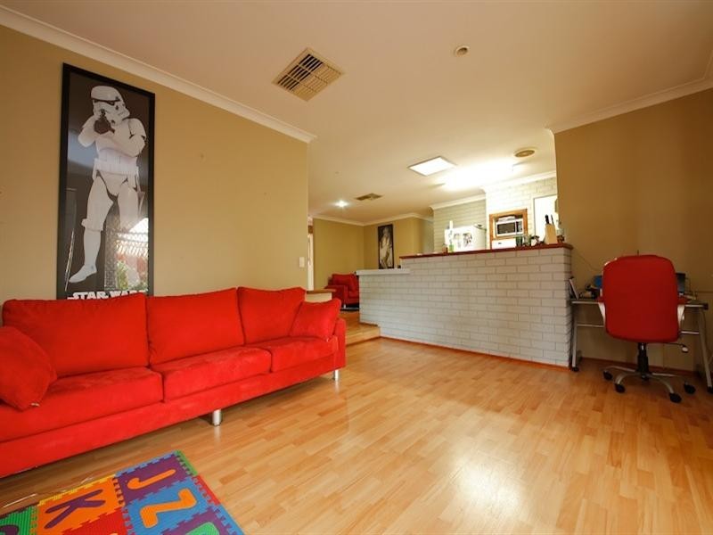 84 Pilkington Circus, Beechboro WA 6063